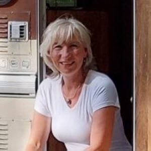 Profile photo of Linda Spaanbroek